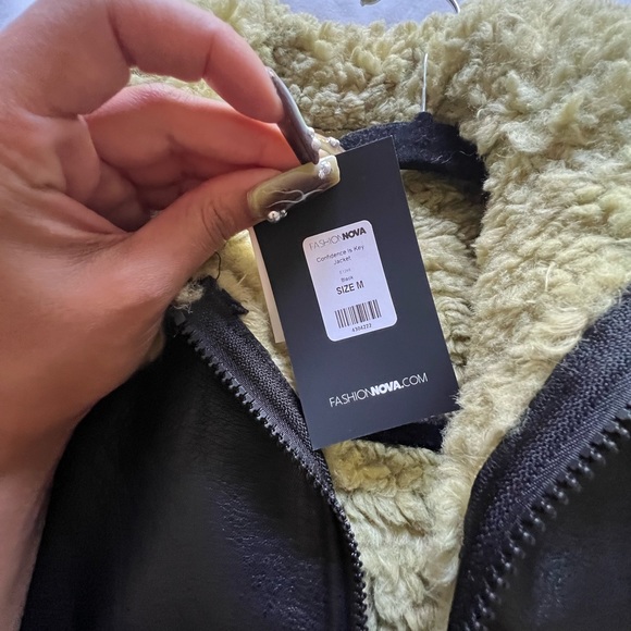 Fashion nova vegan leather jacket - Picture 2 of 3